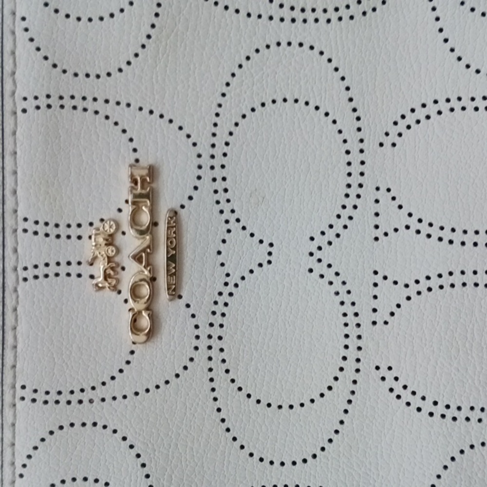 Coach mini wristlet - Picture 7 of 7